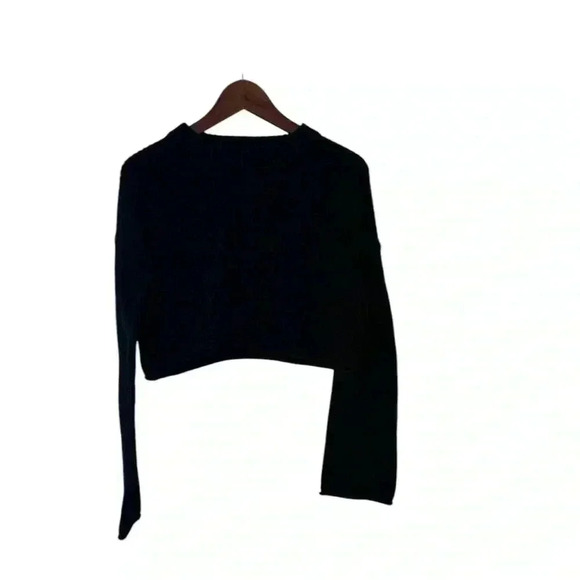 Wild Fable Black Boxy Cropped Sweater with Flare sleeves, size Medium - Picture 3 of 5